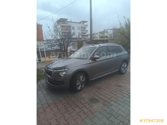 Sahibinden Skoda Kamiq 1.0 TSI Elite 2024 Model  5.400 km Füme