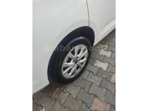 Sahibinden Ford Tourneo Connect 2.0 EcoBlue Titanium 2022 Model