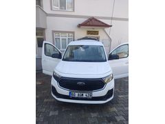 Sahibinden Ford Tourneo Connect 2.0 EcoBlue Titanium 2022 Model