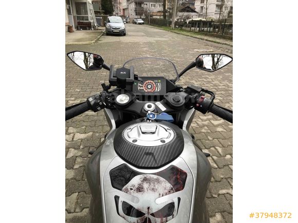 CFMOTO 250 SR 