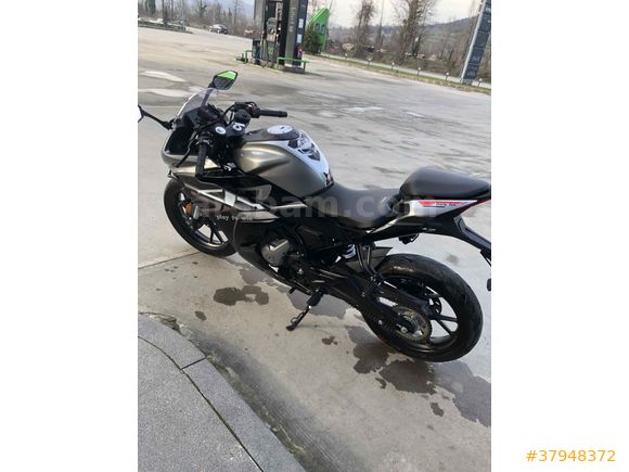 CFMOTO 250 SR 