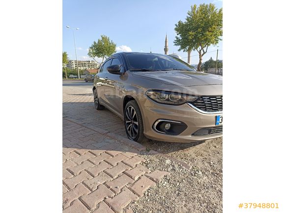 Sahibinden Fiat Egea 1.6 Multijet Lounge Plus 2017 Model  295.000 km Gri