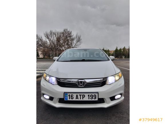 Sahibinden Honda Civic 1.6 i-VTEC ECO Elegance 2013 Model
