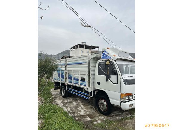 Galeriden Isuzu NPR Mersin