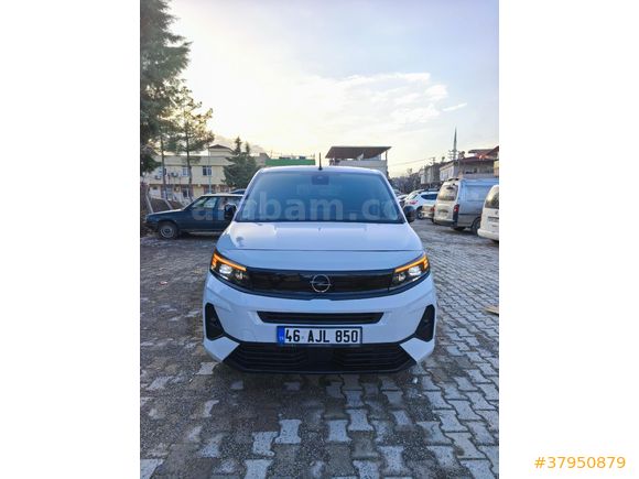 Sahibinden Opel Combo 1.5 CDTI Ultimate XL 2024 Model