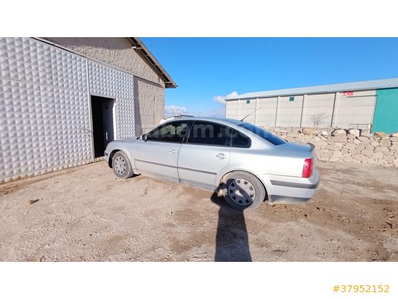 Sahibinden Volkswagen Passat 1.8 Basic 2000 Model  384.000 km Gri (Gümüş)