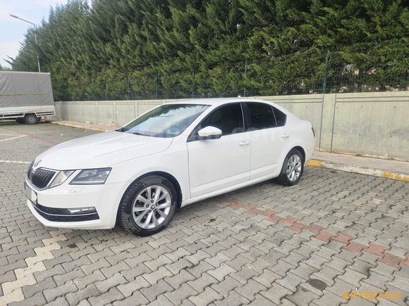 Sahibinden Skoda Octavia 1.6 TDI Style 2017 Model