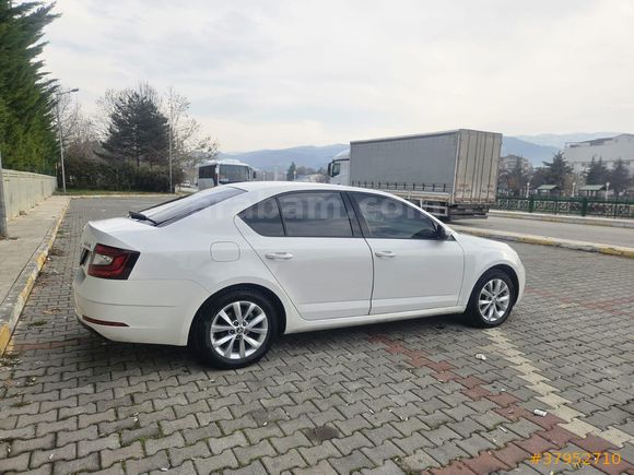 Sahibinden Skoda Octavia 1.6 TDI Style 2017 Model