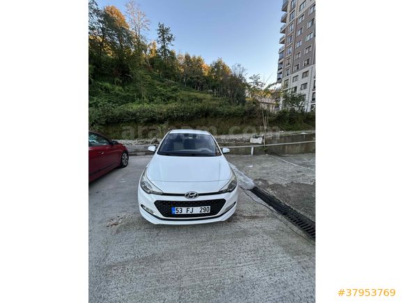 Sahibinden Hyundai i20 1.4 CRDi Elite 2016 Model  159.000 km Beyaz