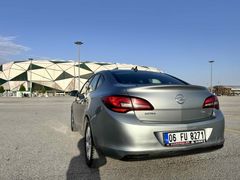 Sahibinden Değişensiz Hatasız Opel Astra 1.6 CDTI 136’Lık Business 2015 Model  179000 km Gri