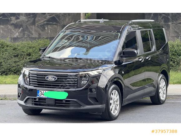 Sahibinden Ford Tourneo Courier 1.5 EcoBlue Titanium 2025 Model 