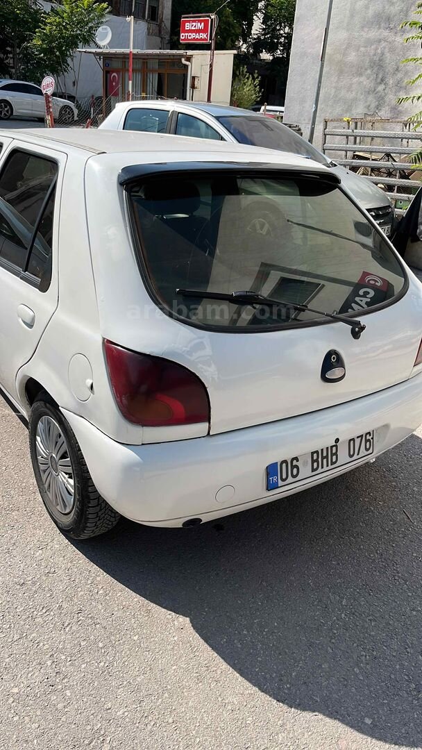 Sahibinden Ford Fiesta 1.25 Flair 1998 Model Ankara 213.000 km Beyaz 3