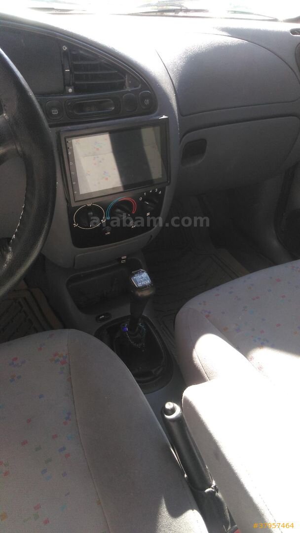 Sahibinden Ford Fiesta 1.25 Flair 1998 Model Ankara 213.000 km Beyaz 6