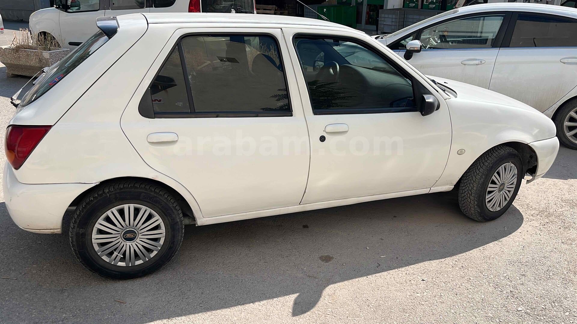 Sahibinden Ford Fiesta 1.25 Flair 1998 Model Ankara 213.000 km Beyaz 2