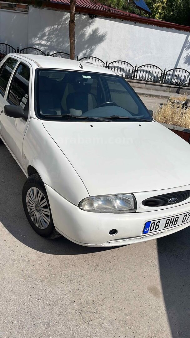 Sahibinden Ford Fiesta 1.25 Flair 1998 Model Ankara 213.000 km Beyaz 1