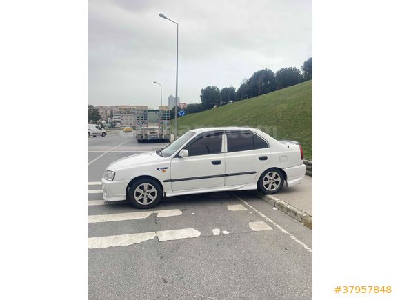 Sahibinden Hyundai Accent 1.5 GLS 2000 Model 