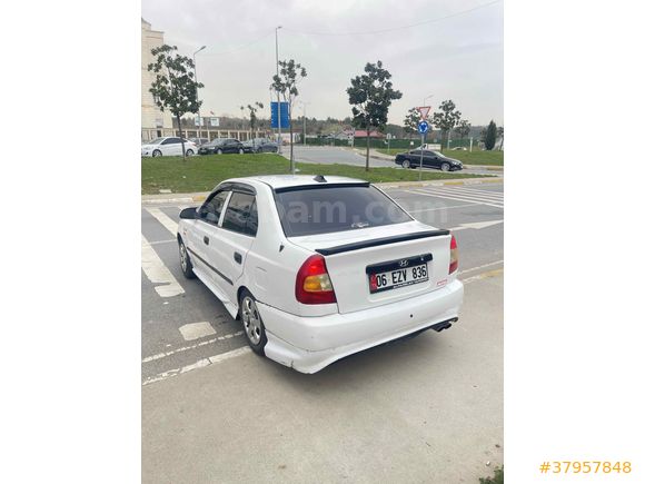 Sahibinden Hyundai Accent 1.5 GLS 2000 Model 