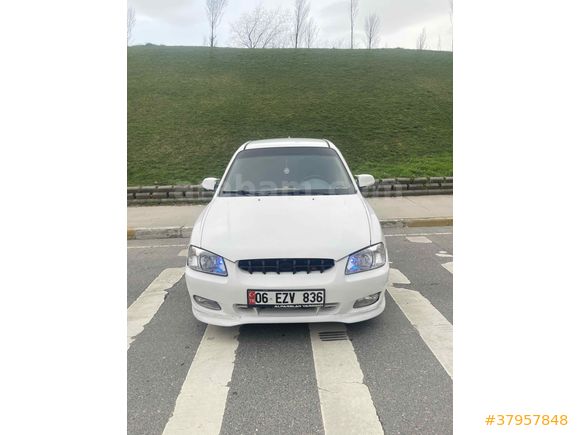Sahibinden Hyundai Accent 1.5 GLS 2000 Model 