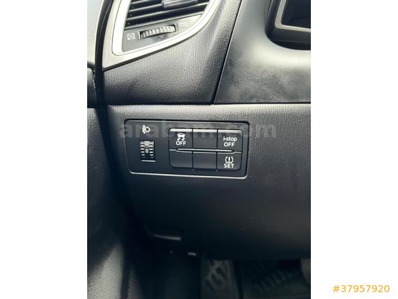 HATASIZ BOYASIZ MAZDA 3
