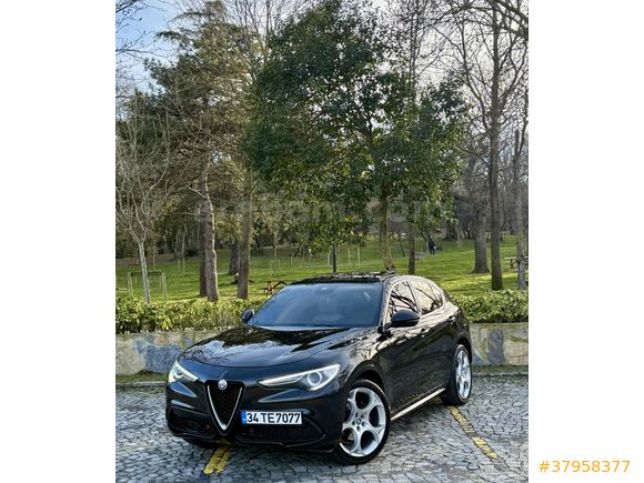 Sahibinden  2023 Trafik çıkışlı Alfa Romeo Stelvio 2.0 T Lusso 2022 Model İstanbul