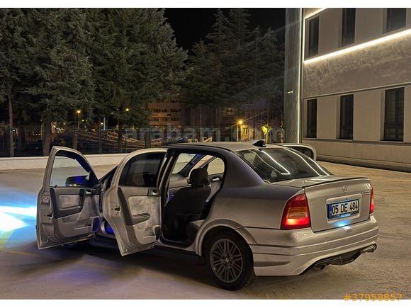 Opel Astra 1.6 16V Elegance 2001 Model 
