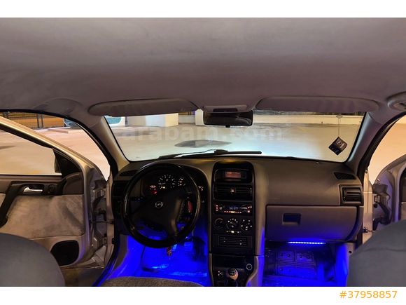 Opel Astra 1.6 16V Elegance 2001 Model 