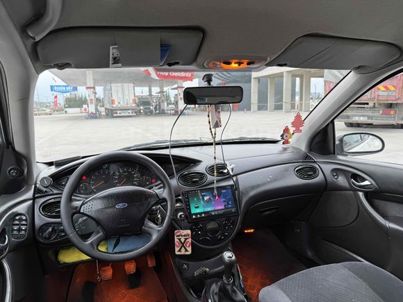 Sahibinden Ford Focus 1.6 Ghia 2002 Model