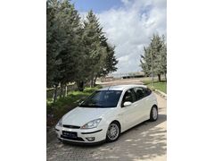 Sahibinden Ford Focus 1.6 Ghia 2002 Model