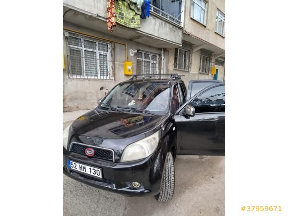 Sahibinden Daihatsu Terios 1.5 Silver 2007 Model  301.300 km Siyah