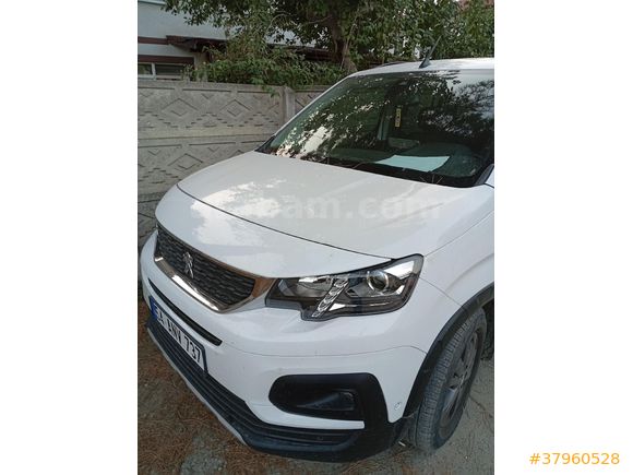 Sahibinden Peugeot Rifter 1.5 BlueHDI Allure 2023 Model Sakarya