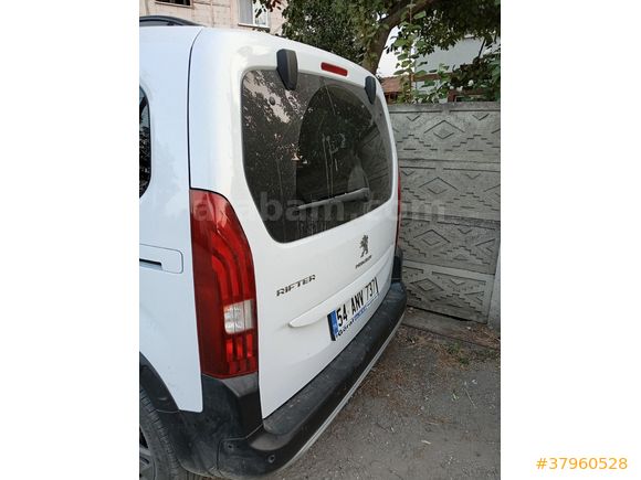 Sahibinden Peugeot Rifter 1.5 BlueHDI Allure 2023 Model Sakarya