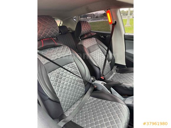 Sahibinden Seat Ibiza 1.4 Style 2012 Model 