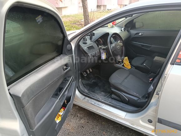 Sahibinden Opel Astra 1.4 Essentia 2005 Model 