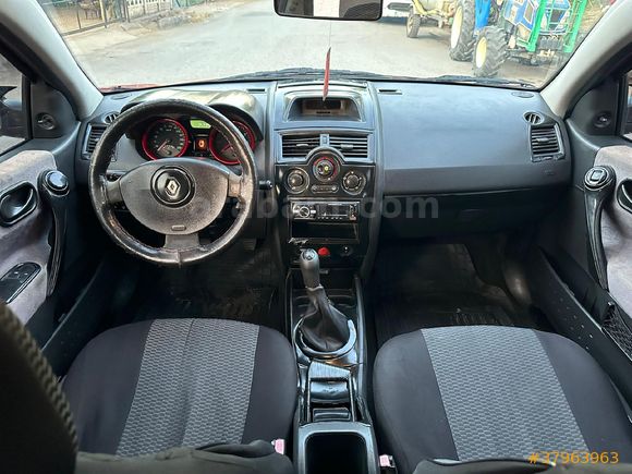 Sahibinden Renault Megane 1.4 Authentique 2005 Model(ACILL) SATILIK