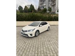 Sahibinden Toyota Corolla 1.4 D-4D Premium 2015 Model İzmir 126.000 km Beyaz