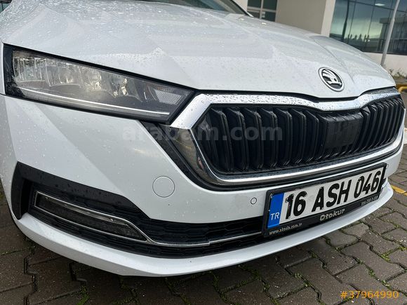 Sahibinden Skoda Octavia 1.5 e-Tec Premium 2021 Model 