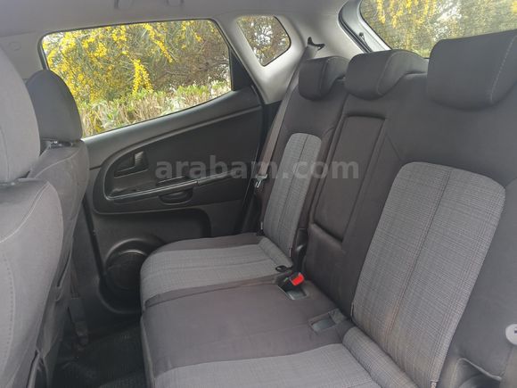 BÖYLESİ ANCAK BAYİDE 2011 Kia Venga 1.4 CRDi 252 BİN KM de 6 İLERİ MANUEL