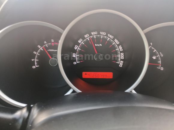 BÖYLESİ ANCAK BAYİDE 2011 Kia Venga 1.4 CRDi 252 BİN KM de 6 İLERİ MANUEL