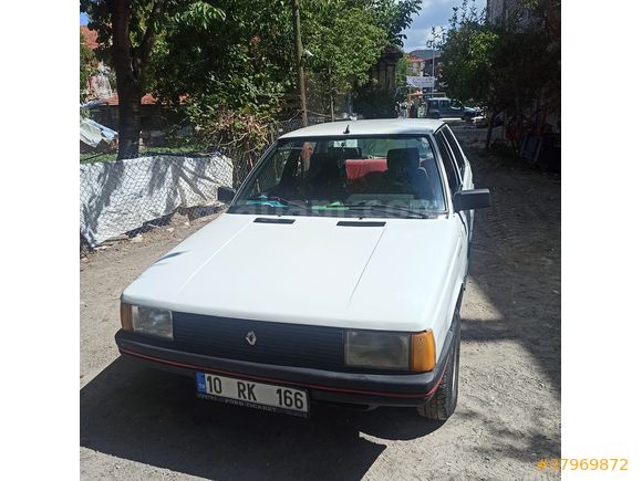 ACİL Sahibinden Renault R 9 1.4 Broadway GTE 1992 Model