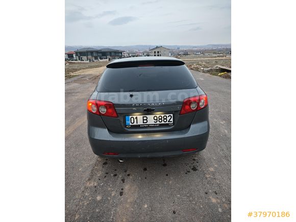 Chevrolet Lacetti  2 parça boyali