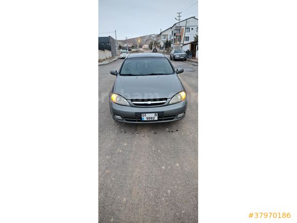 Chevrolet Lacetti  2 parça boyali