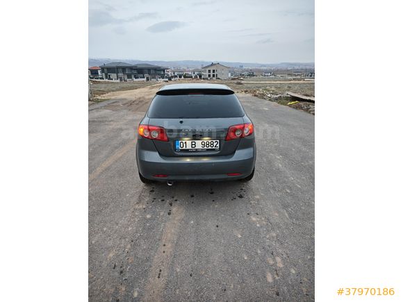 Chevrolet Lacetti  2 parça boyali