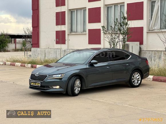 Sahibinden Skoda SuperB 1.6 TDI Style 2018 Model  290.000 km Gri (titanyum)