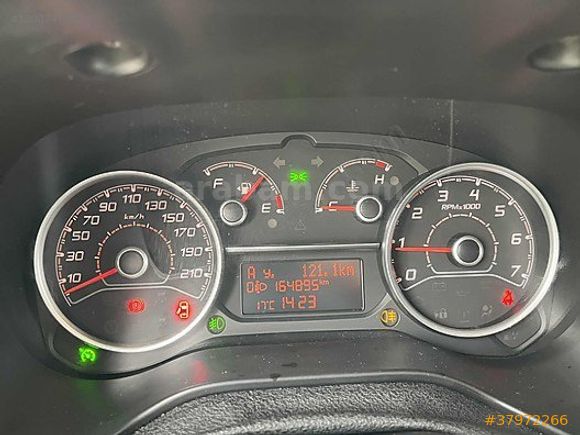 UĞUR AUTODAN HATASIZ BOYASIZ 1.6 MULTİJET PREMİO PLUS