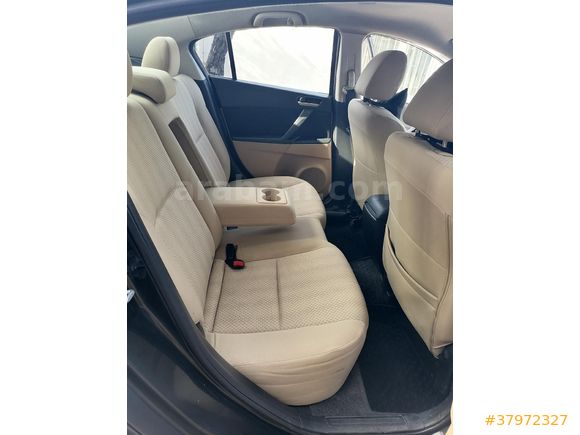 Sahibinden Mazda 3 1.6 Touring 2010 Model