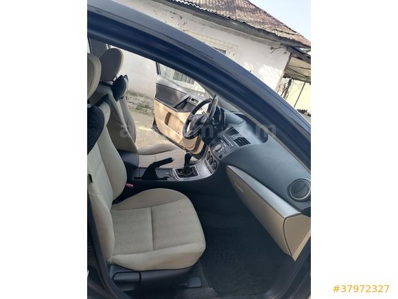 Sahibinden Mazda 3 1.6 Touring 2010 Model