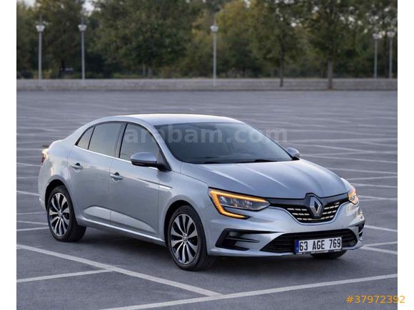 Sahibinden Renault Megane 1.3 TCe Icon 2023 Model 