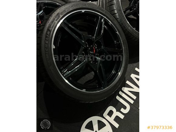 orjinal corvette c8 jant lastik seti