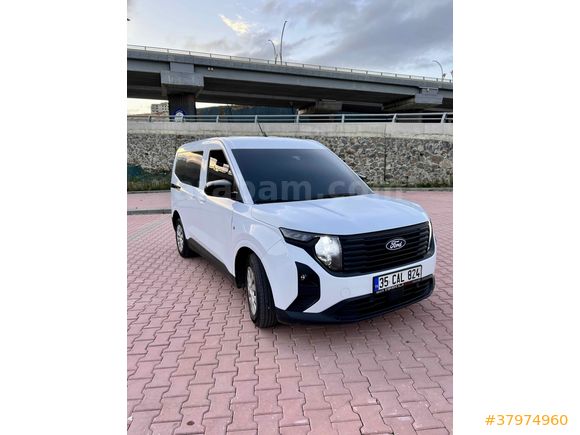 Sahibinden Ford Transit Courier 1.5 EcoBlue Deluxe 2023 Model 