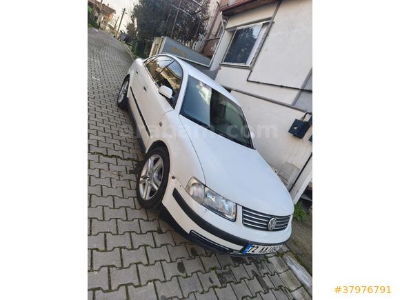 Sahibinden Volkswagen Passat 1.8 Basic 1998 Model